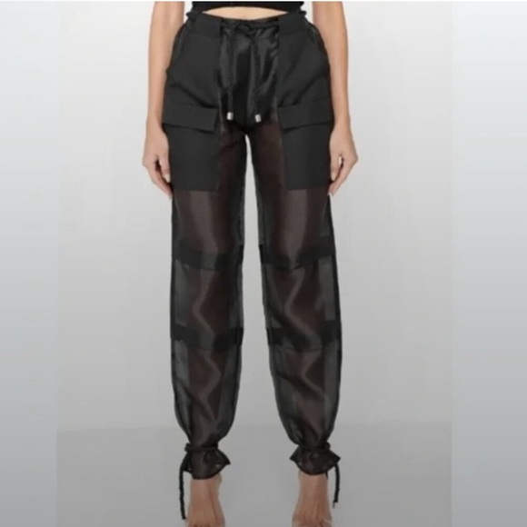 Maniere De Voir Pants - Maniere De Voir Organza Cargo
Trousers - UK 8/US 4, New w/ Tags